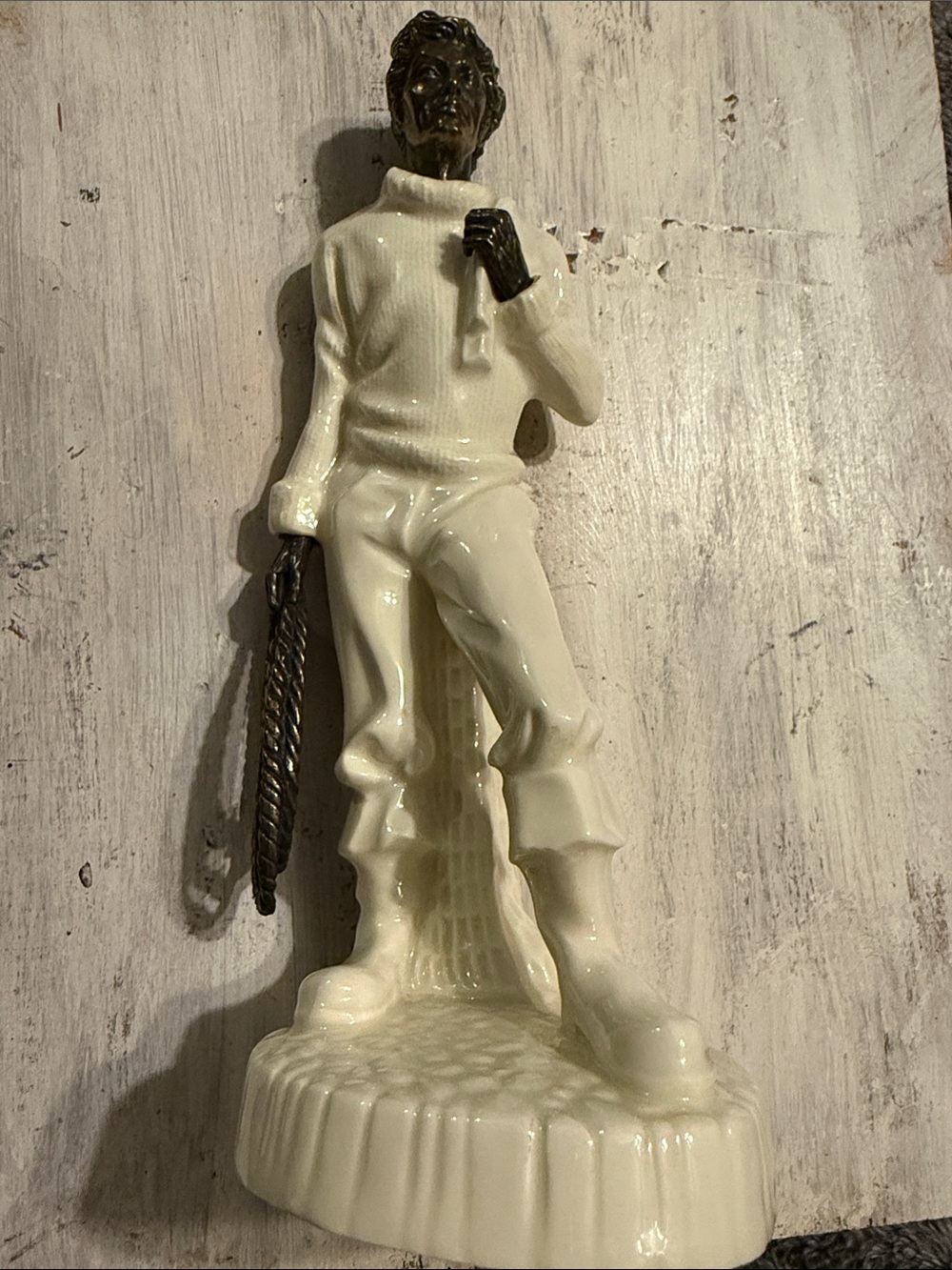 Minton Porcelin + Bronze “The Fisherman” 1978 decor